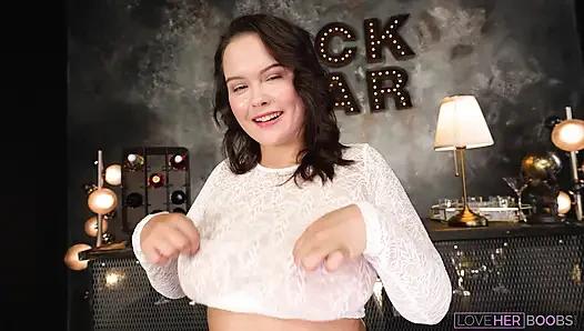 Peachy Kız Alice’in Meme Alayları